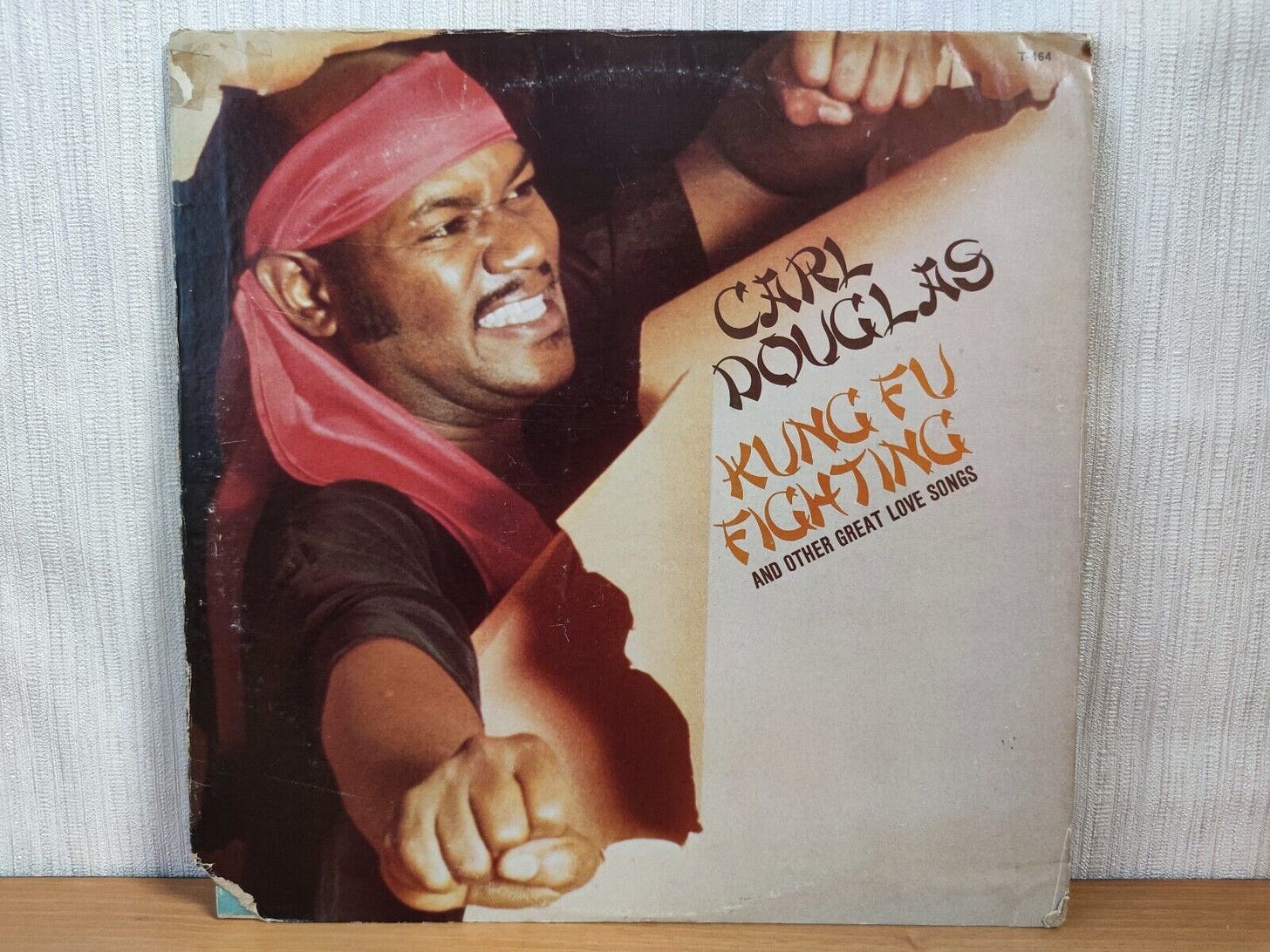Carl Douglas – Kung Fu Fighting And Other Great Love Songs (1974, Vinyl)  - Picture 1 of 5
