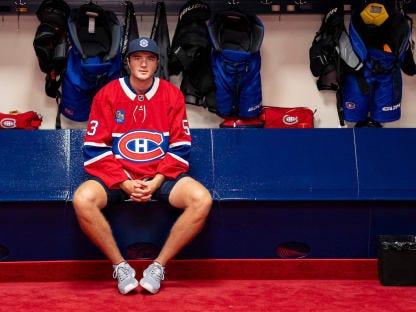 Dobson arrives in Montreal