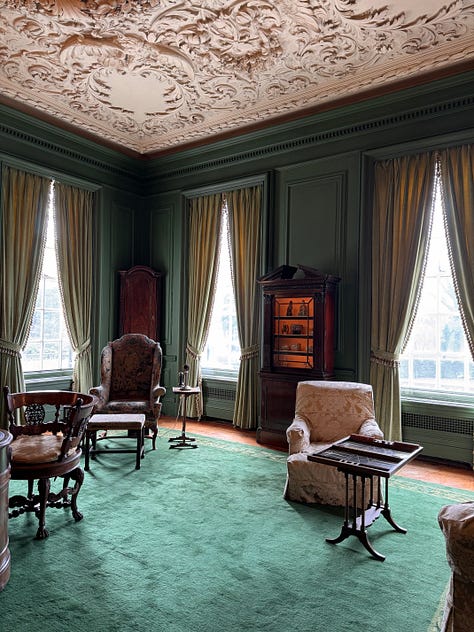 The Old Westbury Gardens, where episodes of Sex and the City ( “I Love a Charade"), Gossip Girl (“The Grandfather" — which I happened to watch last night), and The Gilded Age were filmed. Movies shot here include North by Northwest, Cruel Intentions, Age of Innocence, and most importantly — Hitch