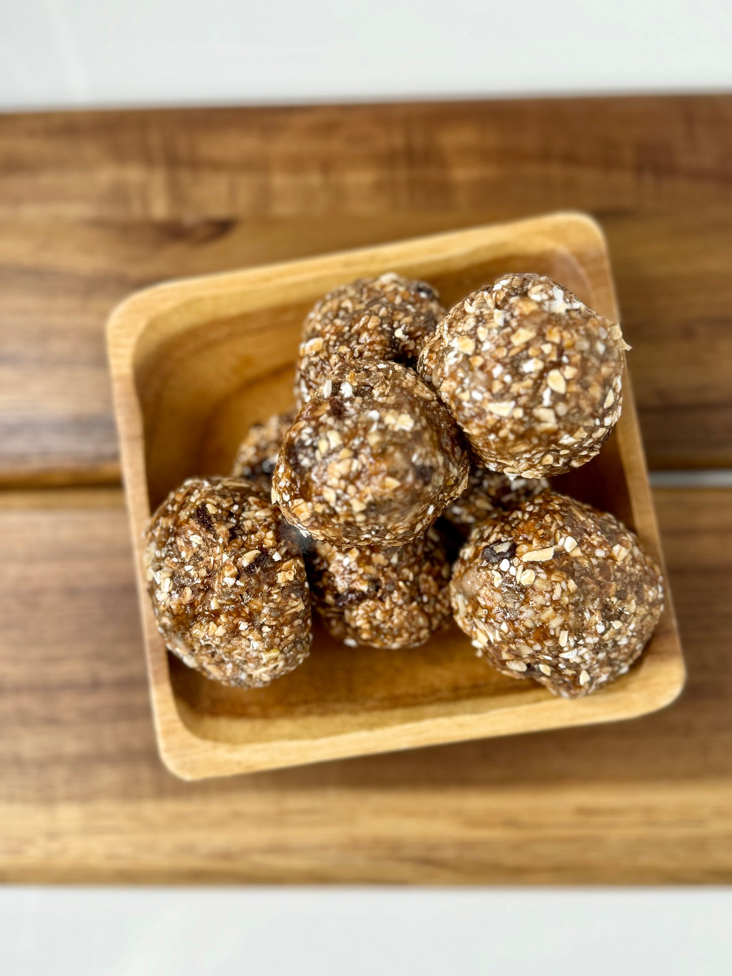 Cashew cookie protein balls