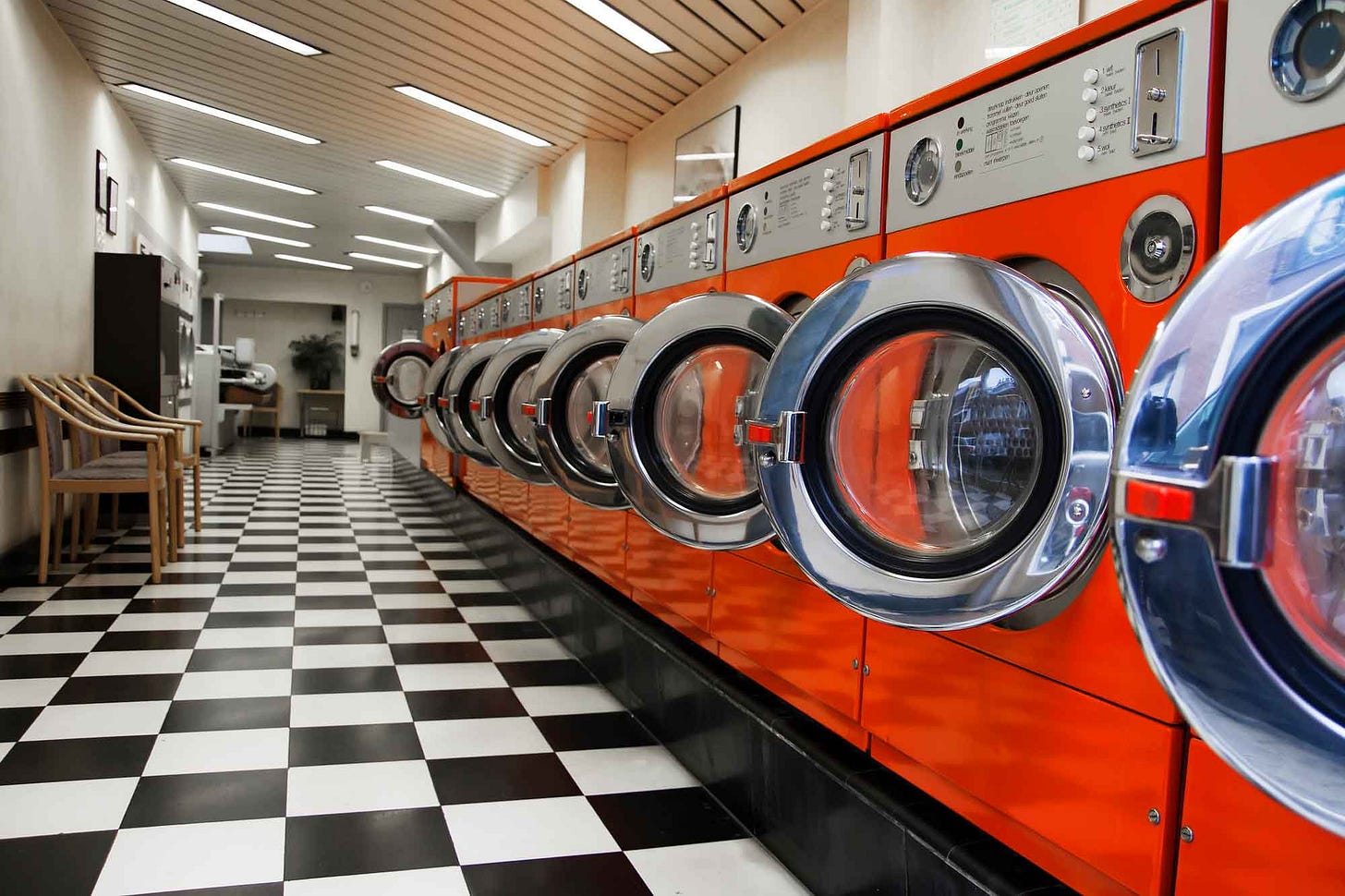 coin laundromat near me current location
