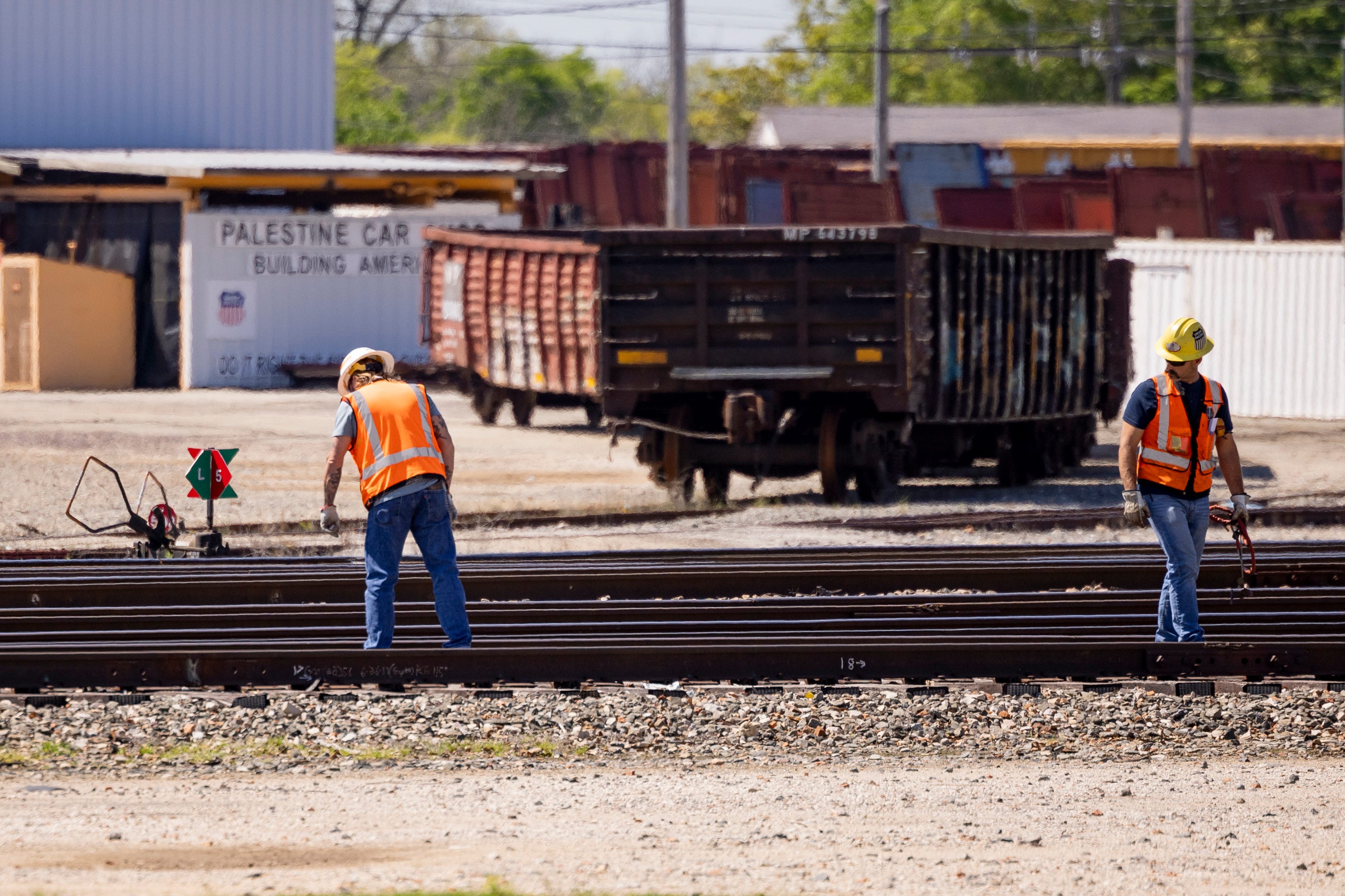 The Railroad Merger That Proves You Can’t Cut Your Way to Growth