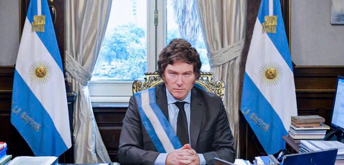 https://pbs.twimg.com/media/F_VefM8a8AAGUtZ?format=jpg