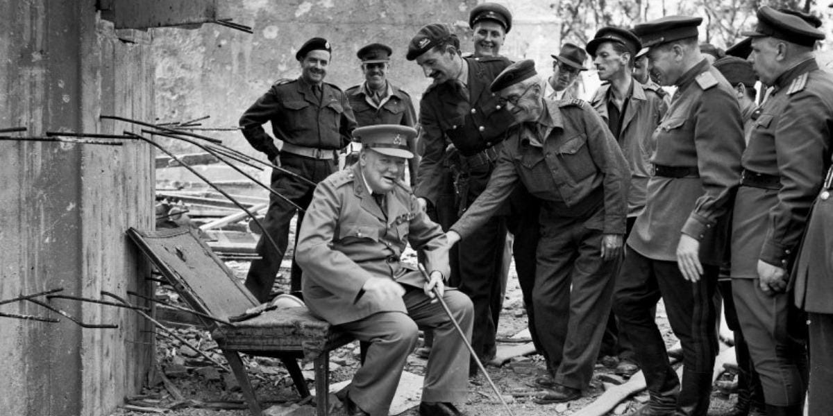 Winston Churchill in Führerbunker in 1945