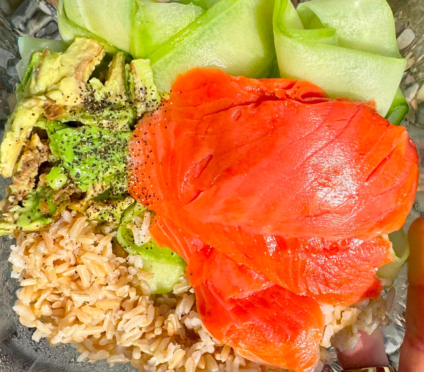 Smoked salmon sushi bowl