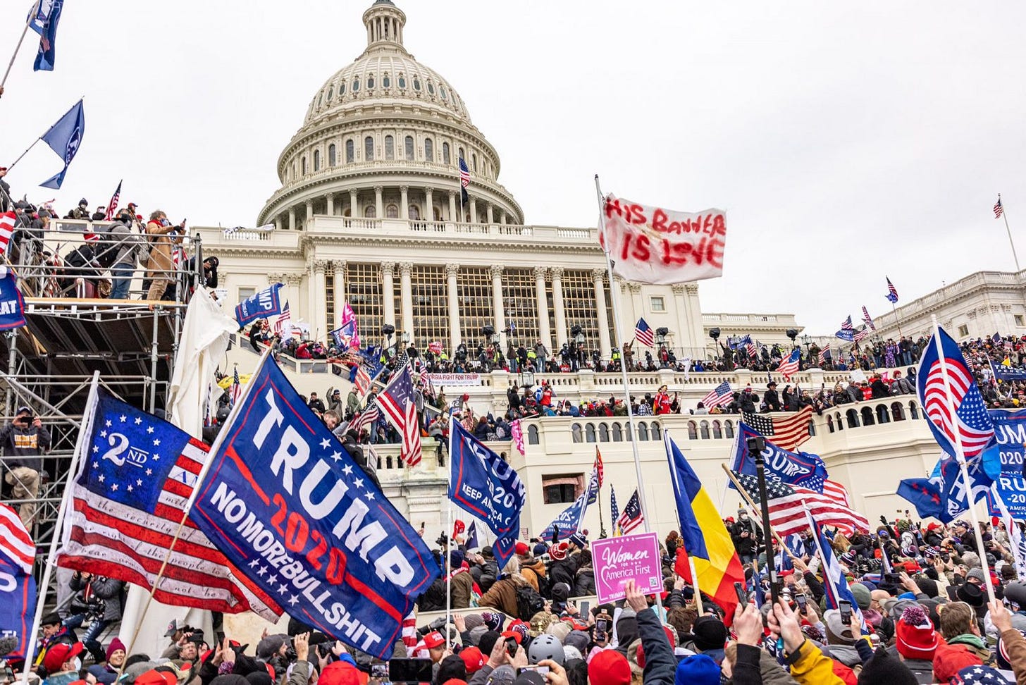 Riot outside the U.S. Capitol on Jan. 6, 2021. (Photo: Alex Kent) Riot outside the U.S. Capitol on Jan. 6, 2021. (Photo: Alex Kent)