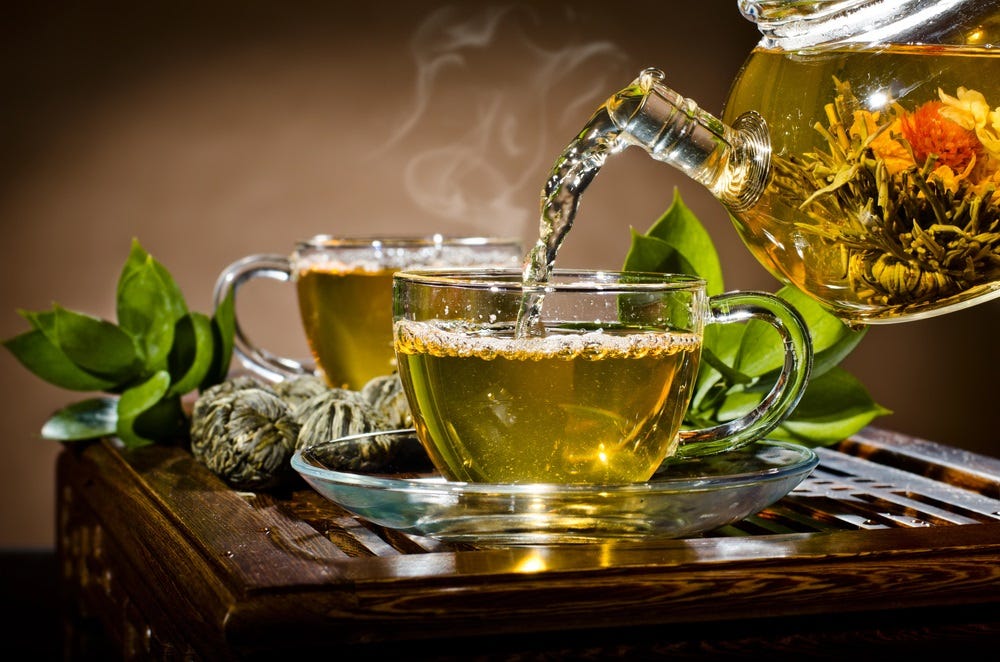 Does green tea have caffeine? We explain! | 4ecoshop Does green tea have caffeine? We explain! | 4ecoshop