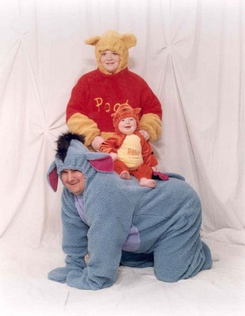 http://themacrotourist.com/images/Azure/FamilyMay2814.png