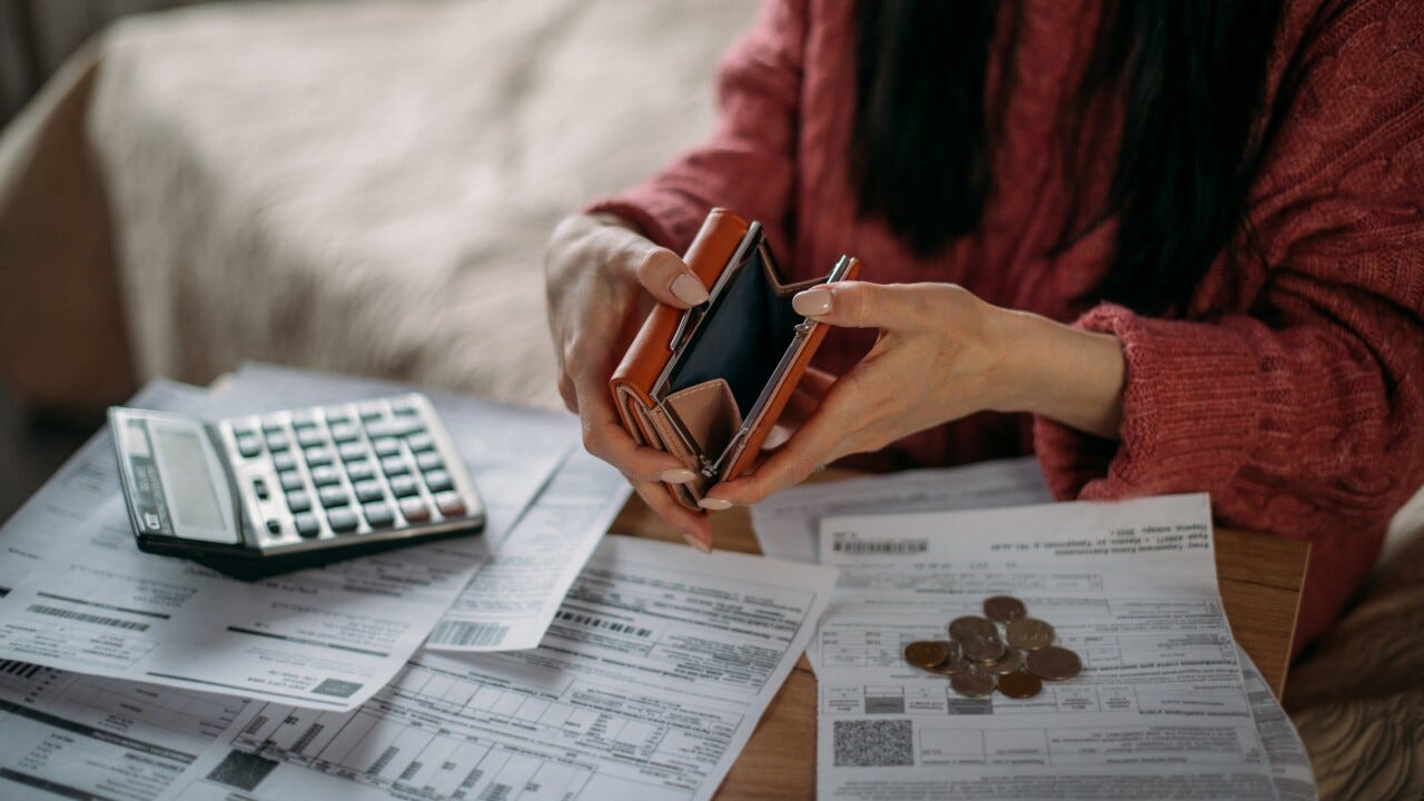 Even Americans who make over $150K are living paycheck to paycheck, report  says