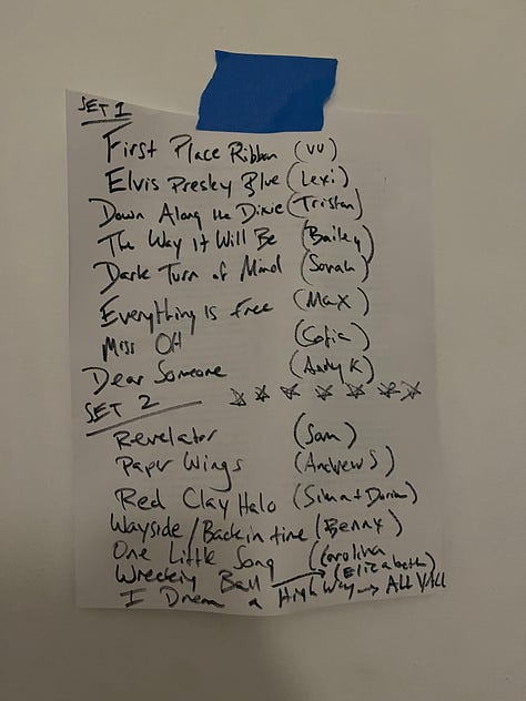 Big group singing 'I Dream A Highway' / setlist / hemlock singing 'One Little Song'