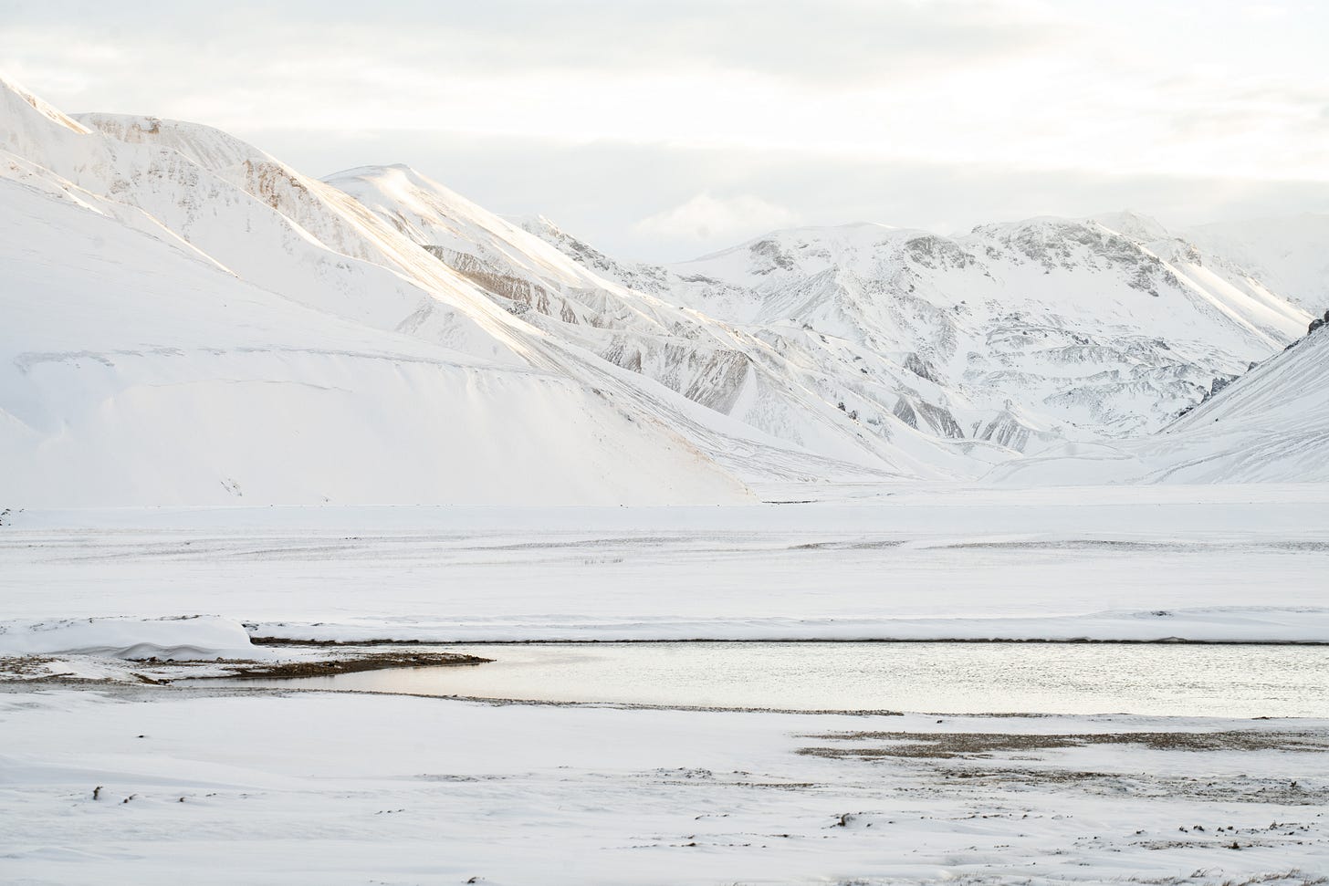 Iceland travel writing journal writer winter van travel journey LDV Convoy female traveller moss Thingvellir wind fear overcoming hot spring off road adventure