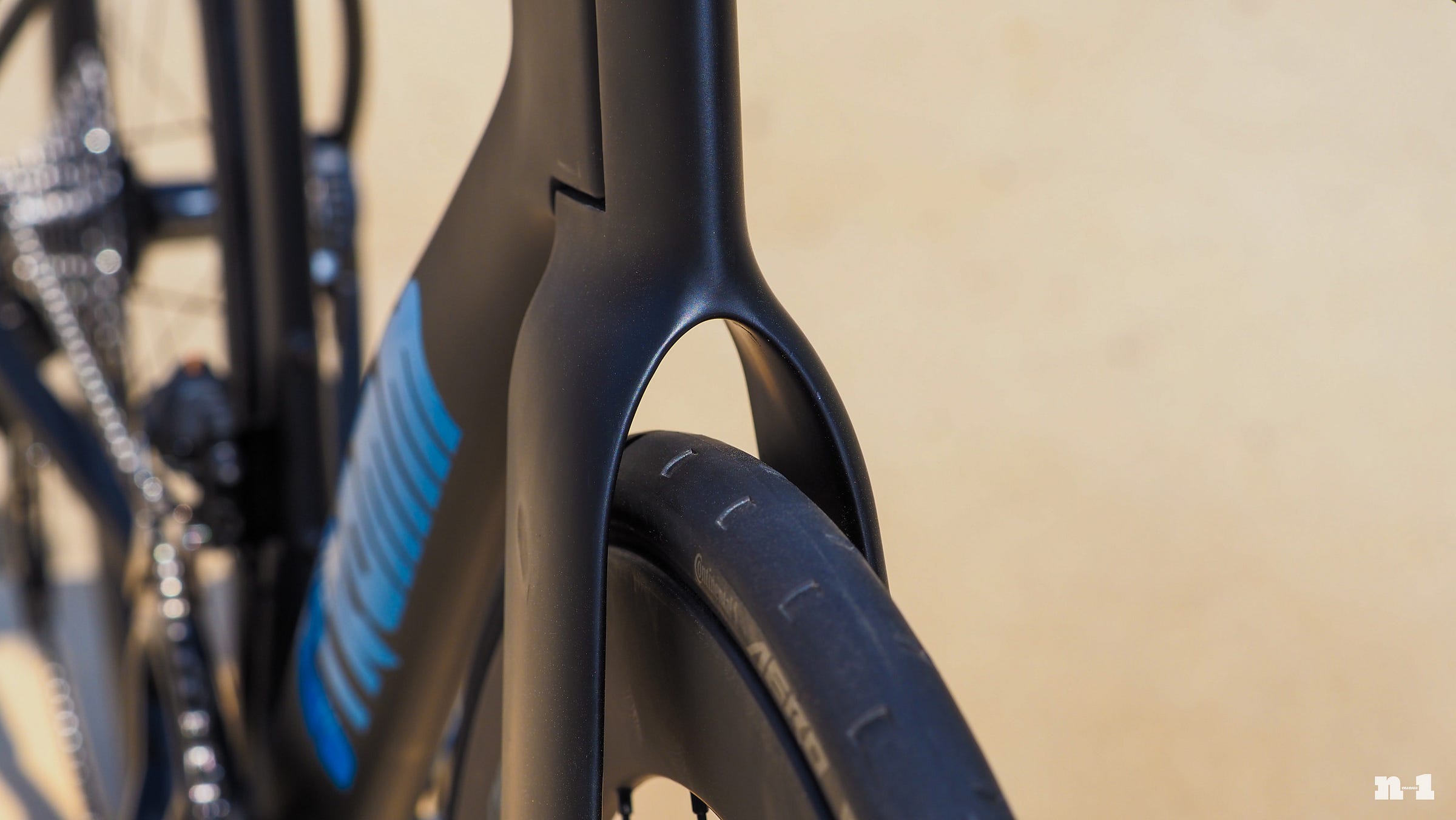 Stromm Cycles RAKTT aero road racing bike