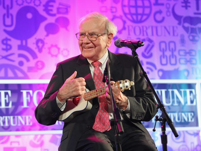 Warren Buffett Age, Net Worth, Lifestyle: How He Spends Fortune - Business  Insider