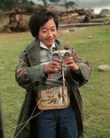 Pin by NESSA on CLASSICS | Goonies costume, Goonies data, Goonies