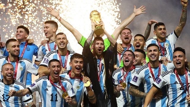 Argentina campeón: la albiceleste vence a Francia en “la mejor final de  todos los tiempos" y lleva por décima vez la Copa del Mundo a Sudamérica -  BBC News Mundo