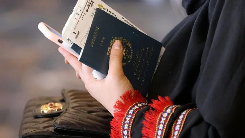 A person holding a book

Description automatically generated with low confidence