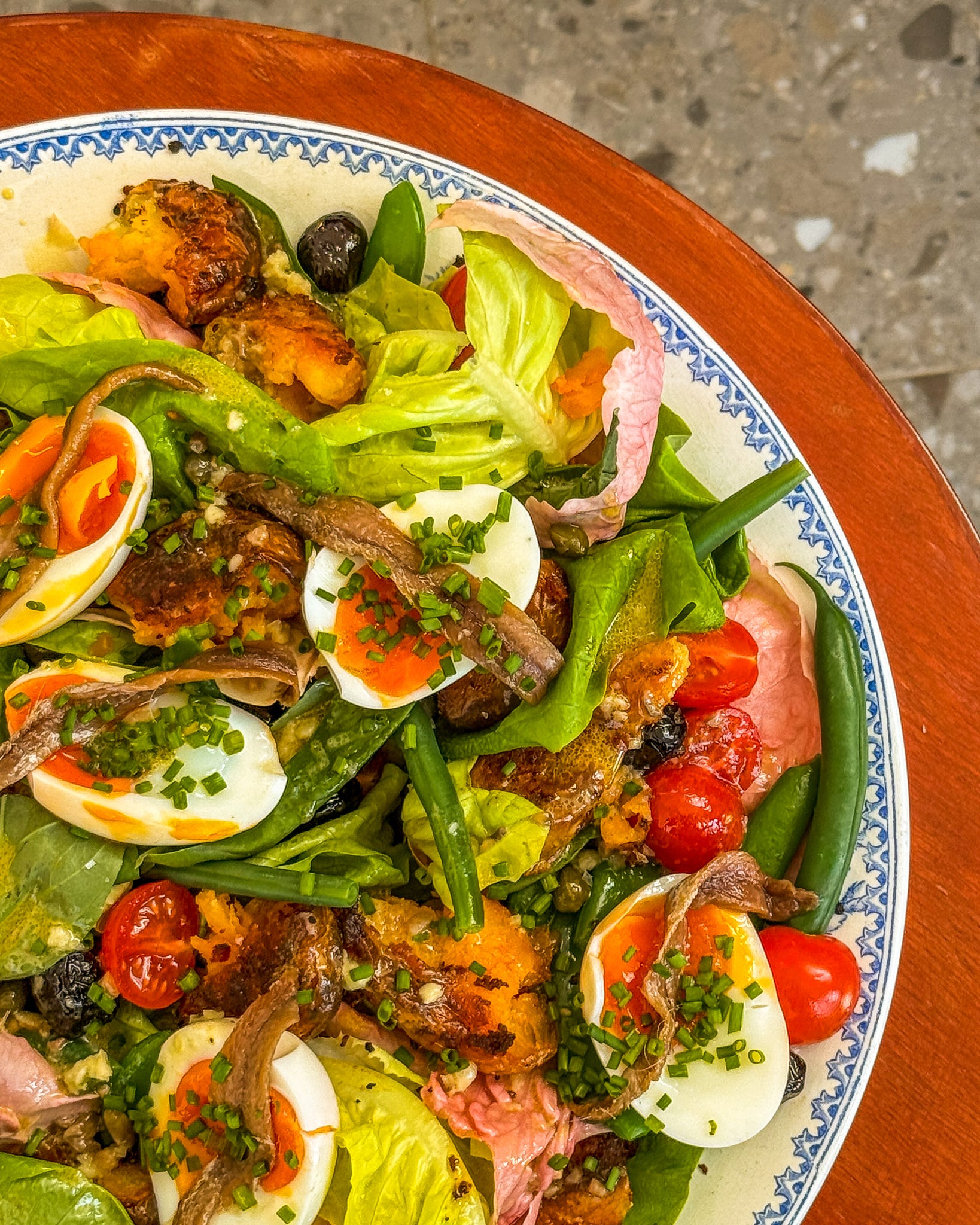 NO-NIÇOISE SALAD WITH ANCHOVY TOAST