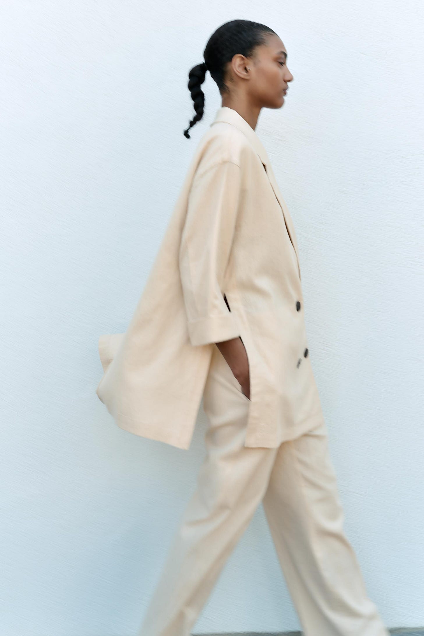 DOUBLE-BREASTED LINEN BLEND BLAZER