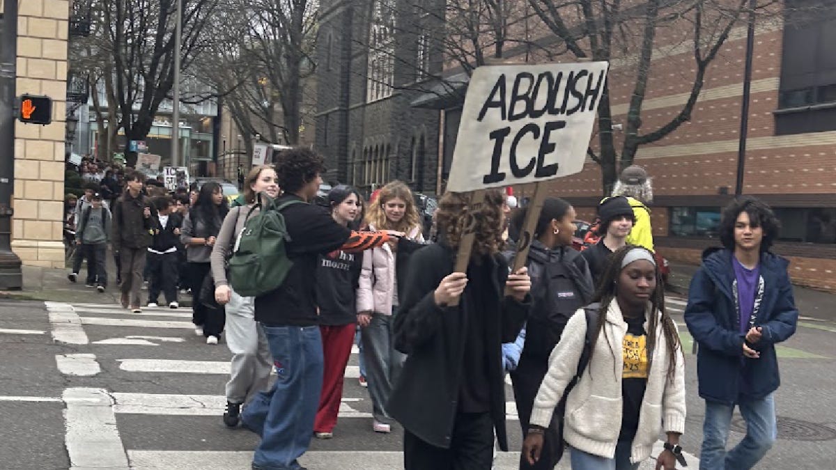 Lincoln students unite to protest ICE activity
