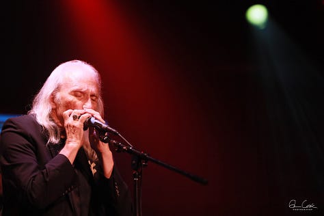 More photos: https://www.flickr.com/photos/glenncookphoto/albums/72177720310632510