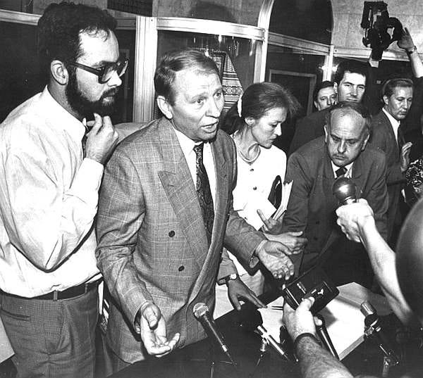 Дмитрий Табачник: музейный вор и казнокрад | АРГУМЕНТ