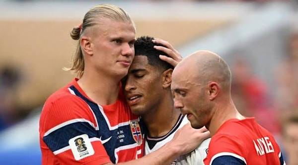 Respect Due campioni veri: Haaland e un immenso Jude #Bellingham dopo Norvegia-Inghilterra 1-2. Respect Due campioni veri: Haaland e un immenso Jude #Bellingham dopo Norvegia-Inghilterra 1-2.