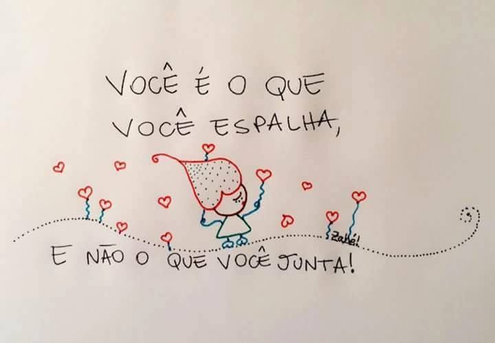 Desenho fofo de uma garotinha com cabeça de morango e os dizeres "você é o que você espalha e não o que você junta!". Desenho fofo de uma garotinha com cabeça de morango e os dizeres "você é o que você espalha e não o que você junta!".