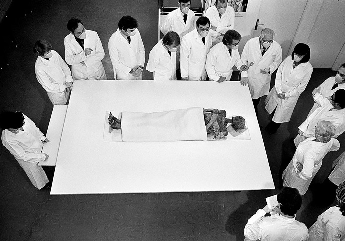 Ramses II mummy Paris 1976 Ramses II mummy Paris 1976