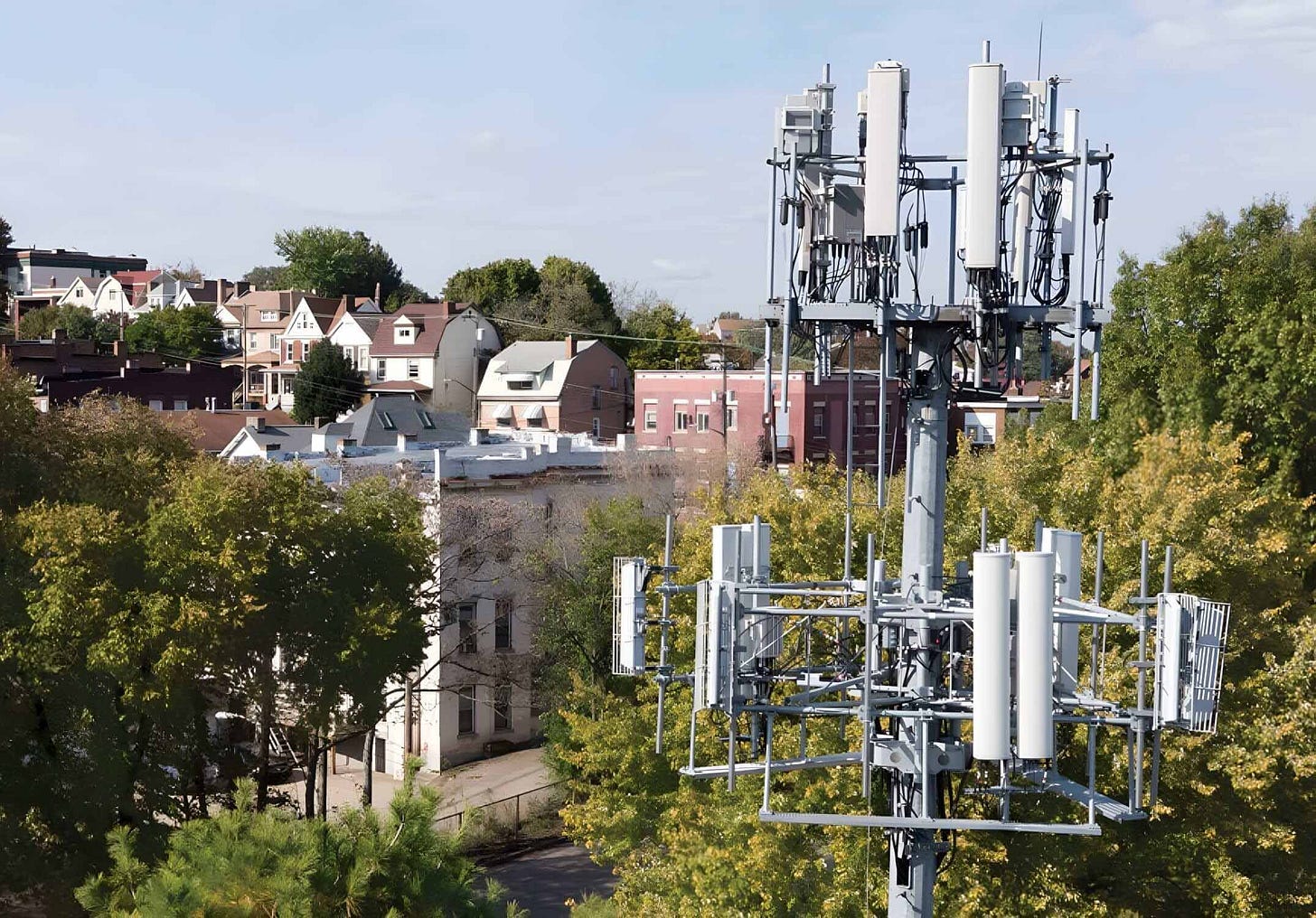 Crown Castle Q1 2022: T-Mobile Rises to 37% of Annual Revenue Crown Castle Q1 2022: T-Mobile Rises to 37% of Annual Revenue