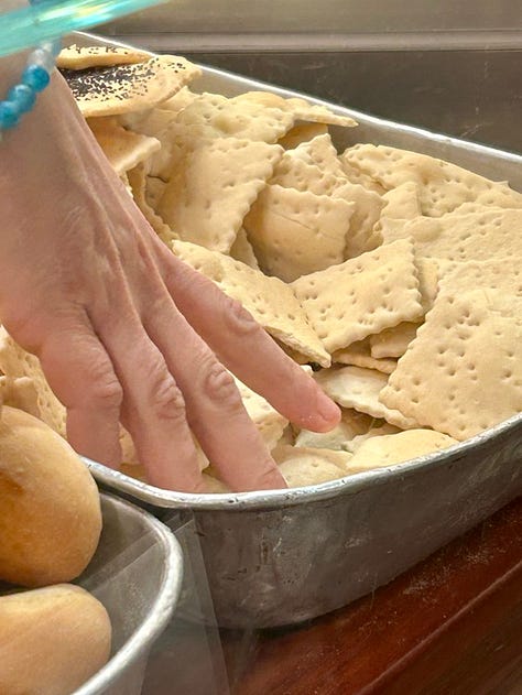 Crescente Salumeria Simoni; streghe forno Atti; raviole Forno Calzolari
