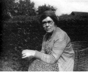 Dorothy Richardson in 1932, about a year after Dawn's Left Hand was published
