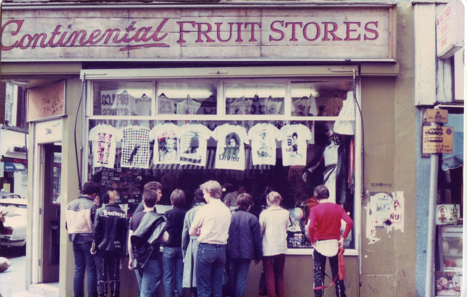 1980 Soho & West End Photos by Martin Jones, “borrowed” from southwarknotes.wordpress.com © 1980 Martin Jones 1980 Soho & West End Photos by Martin Jones, “borrowed” from southwarknotes.wordpress.com © 1980 Martin Jones
