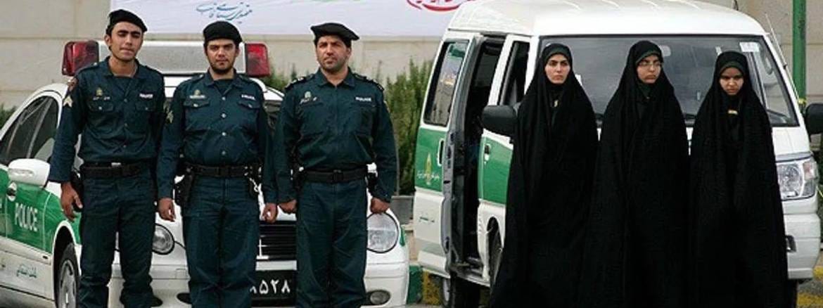 Irán: la policía de la moral regresa para imponer el velo islámico a mujeres