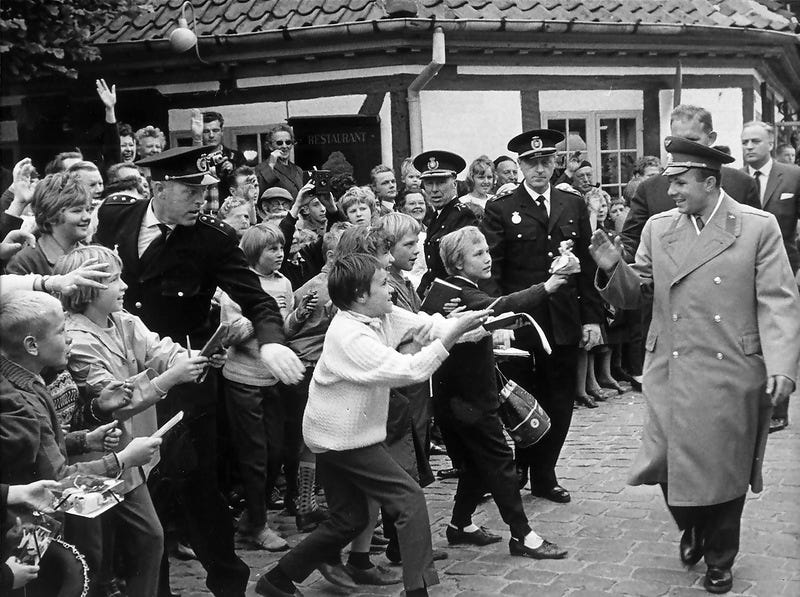 Yuri Gagarin: Everyday photos of the First Man in Space, 1960s - Rare Historical Photos Yuri Gagarin: Everyday photos of the First Man in Space, 1960s - Rare Historical Photos