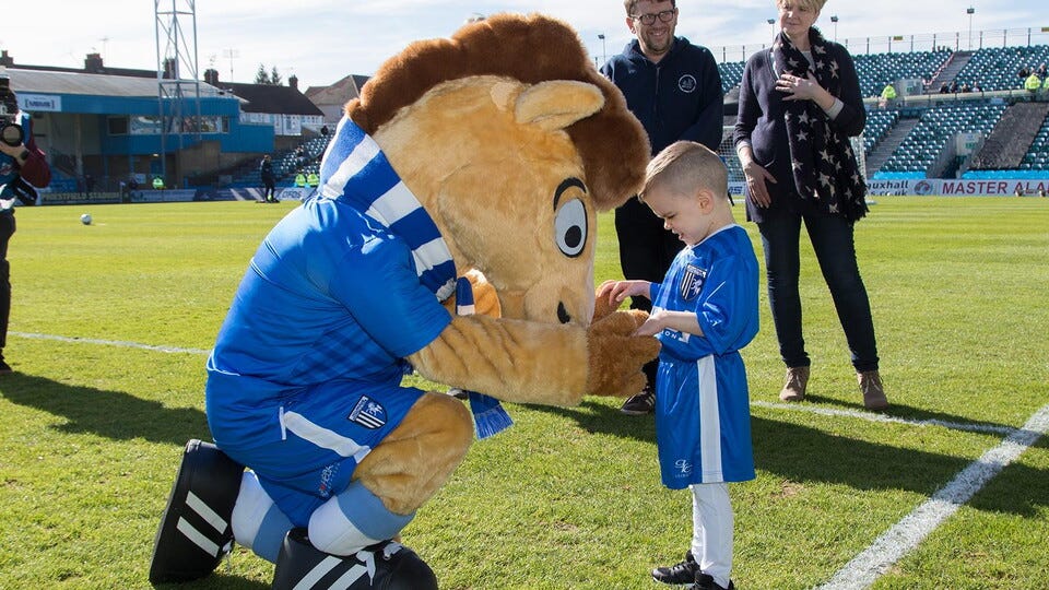 SPECIAL DAY AT THE GILLS THANKS TO THE FREE KICKS FOUNDATION | Gillingham  F.C.