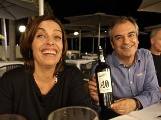 Julia and Ricardo Diogo V. Freitas Julia and Ricardo Diogo V. Freitas