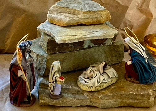 A group of statues on a rock

AI-generated content may be incorrect.