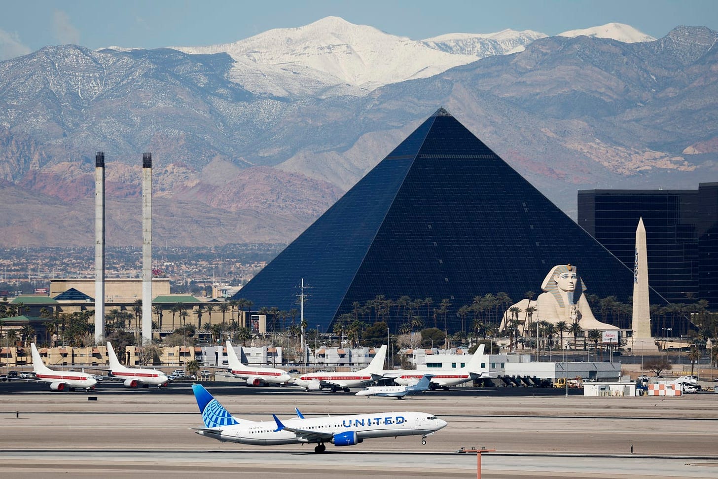 Safety concerns uncovered at Las Vegas airport following review into Washington midair collision Safety concerns uncovered at Las Vegas airport following review into Washington midair collision