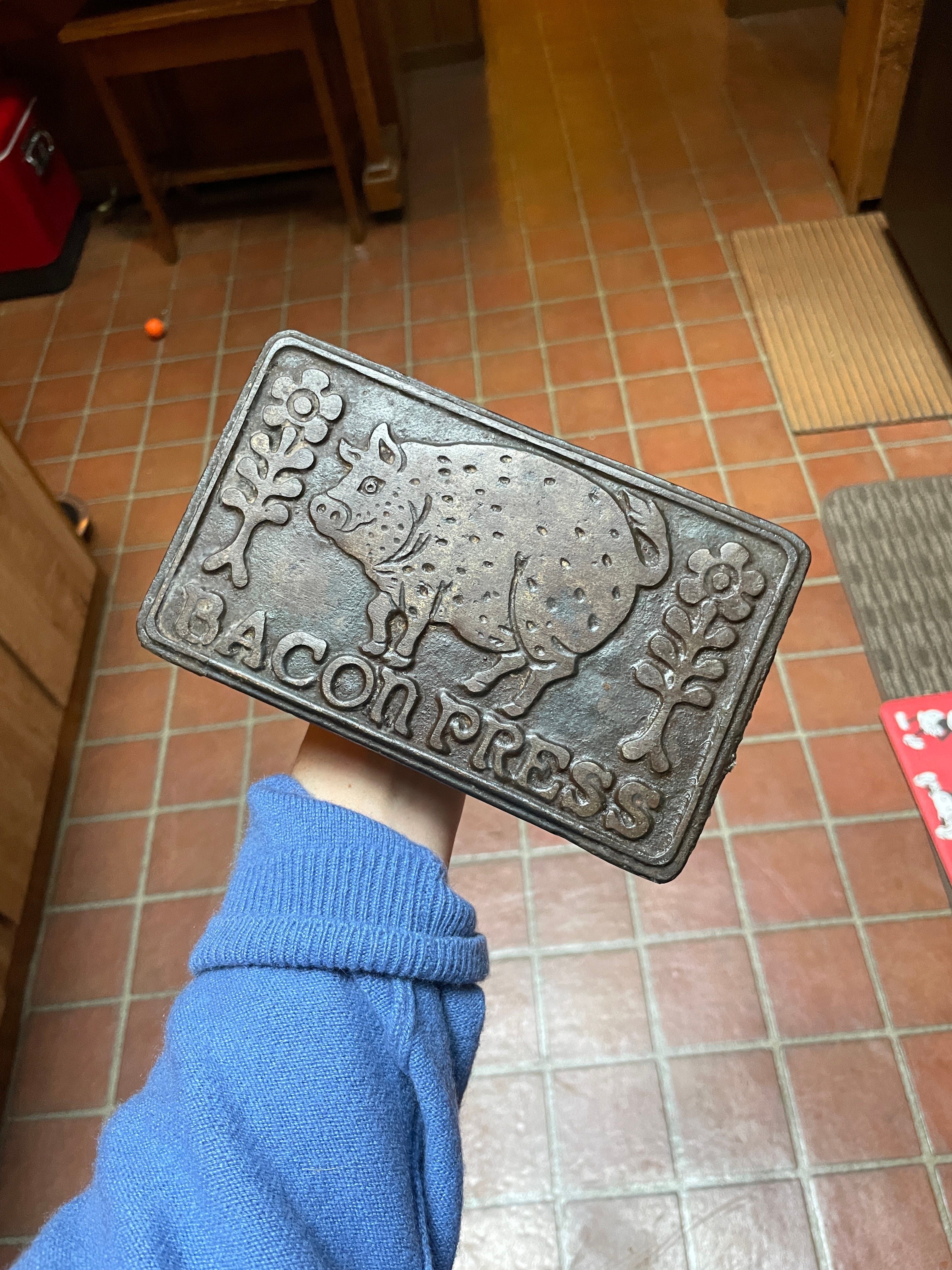 PILE 02: Win Ng - by Nicole Lavelle - PILES