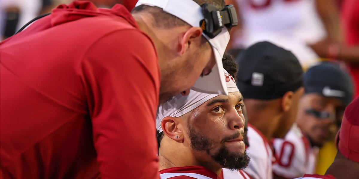 Canzano: USC's curfew, Celebrity Deathmatch, and Mark Helfrich make the mailbag