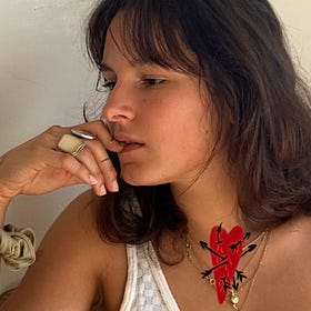 Necesité soltarle la mano a mis referentes