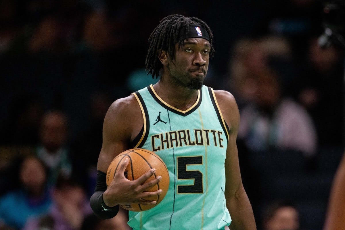 BREAKING: Lakers Acquire Mark Williams To Fill Center Hole by Trading ...