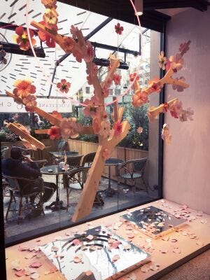 vitrine-Pierre-Hermé