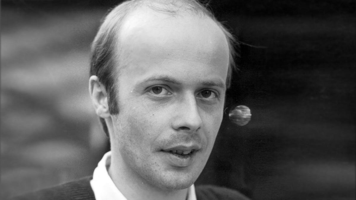 As palavras que descem da Serra: O Perfume, de Patrick Suskind - Penacova  Actual