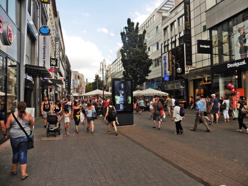 Schildergasse shopping area in Cologne