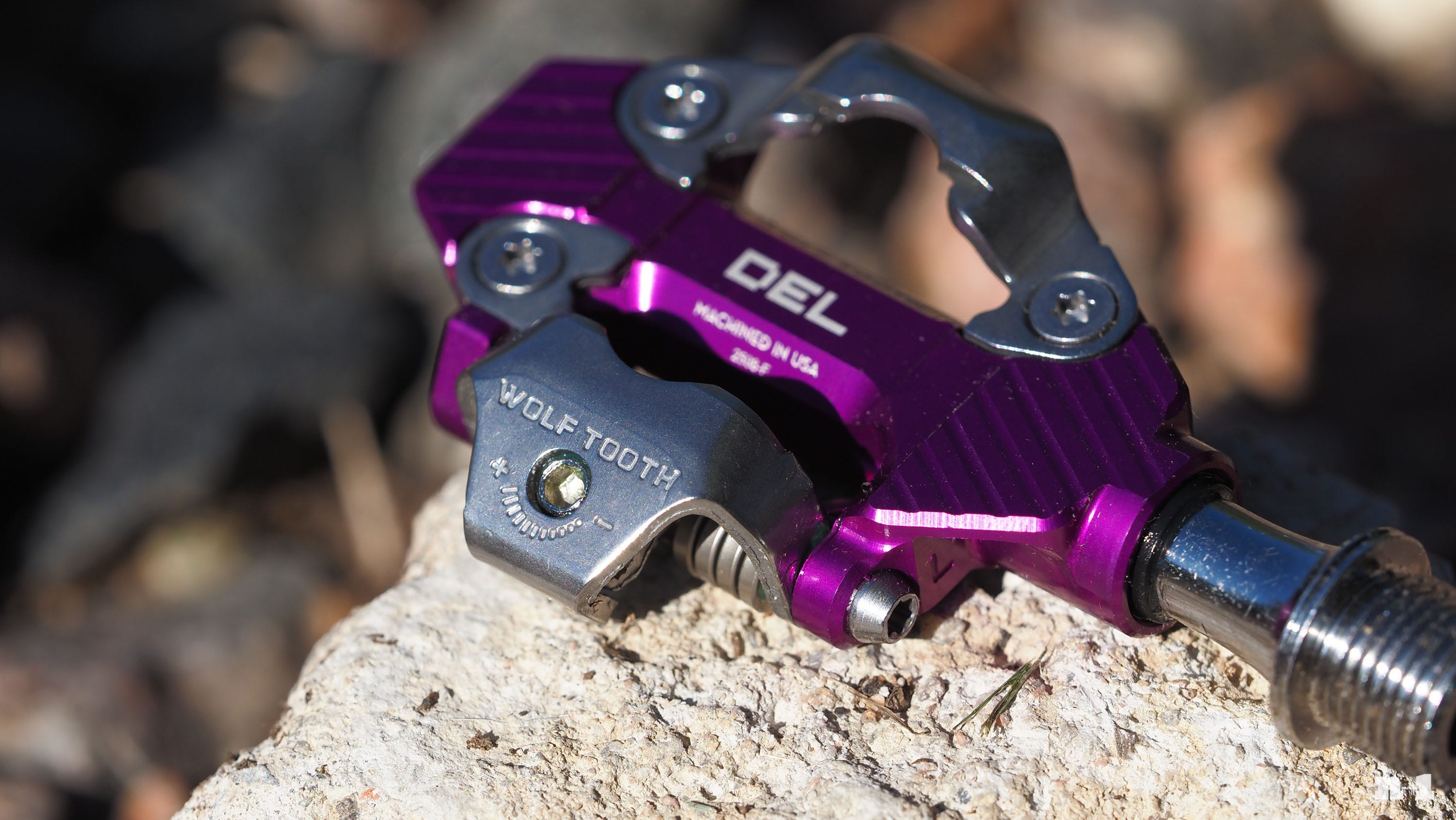 WOLF TOOTH フラットペダル パープル WOLFTOOTH ( ウルフトゥース ) フラットペダル RIPSAW PEDAL