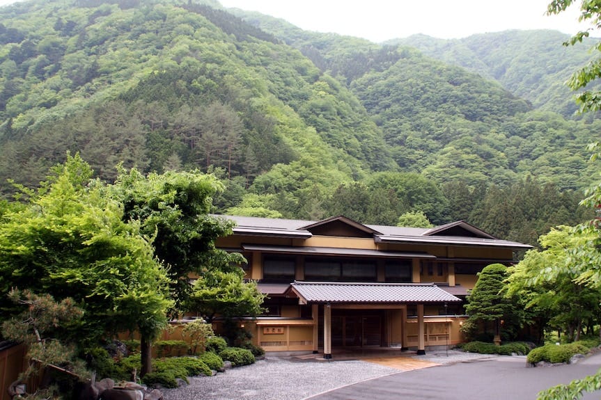 Nishiyama Onsen Keiunkan, arvostelut, tarjoukset ja hotellihuoneet 2026 |  Hotels.com