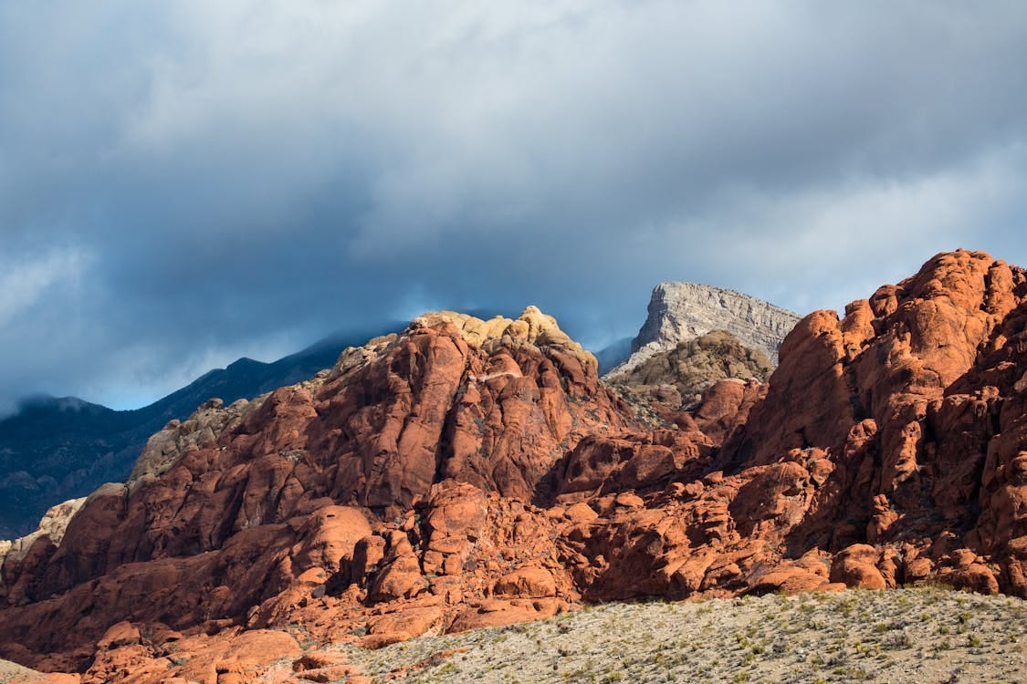 View of the Rock Formations in the Red Rock Canyon, Las Vegas, Nevada, USA  · Free Stock Photo