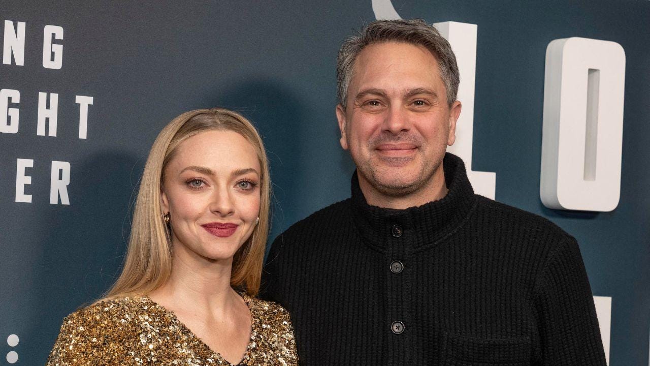 Amanda Seyfried and Tom Sadoski Amanda Seyfried and Tom Sadoski