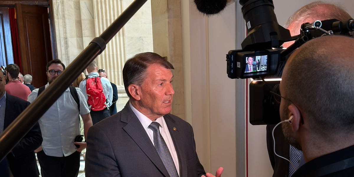 Ask a Pol UAP informs Sen. Mike Rounds that his UAPDA is included in House NDAA